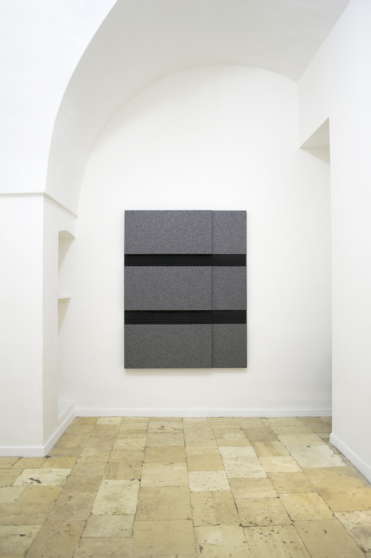 Rashid Uri, Untitled (13), 2015, grey polystyrene, soundproof on stretcher, 140×180 cm