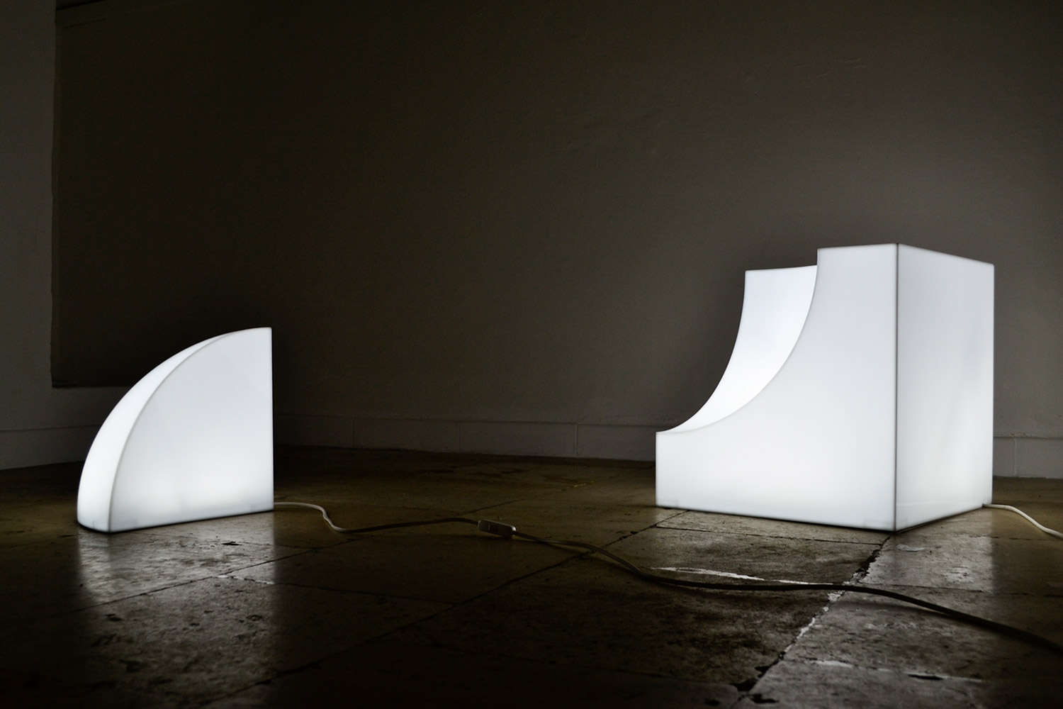 Antonio Trotta, Lampada sferica, 1972-2016, plexiglass, light, two elements 40x40x40 cm