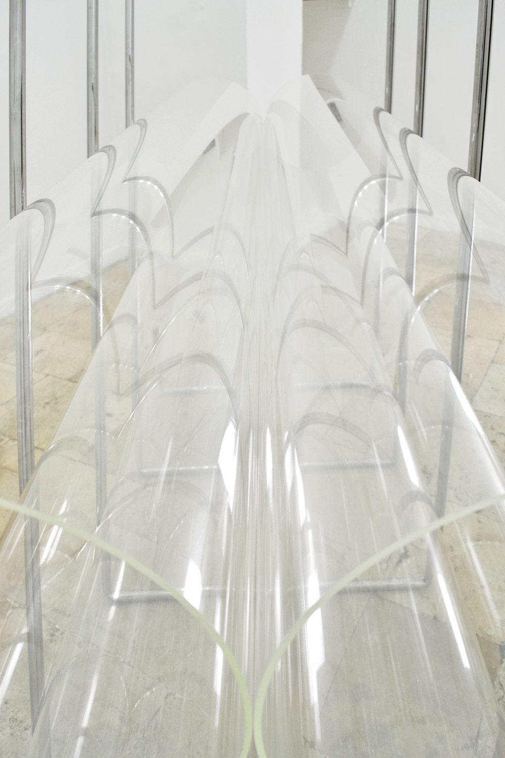 Antonio Trotta, Paquete especial, 1966-2016, acciaio, plexiglass, 330x145x110 cm (detail)
