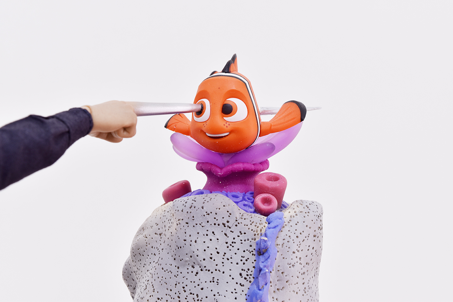Thomas Hämén, Let your animation run wild, 2017. Critter clay, acrylic paint, polymorph, Hot Toys T1000 collectable, Finding Nemo figure. 35 x 25 x 15 cm (detail).