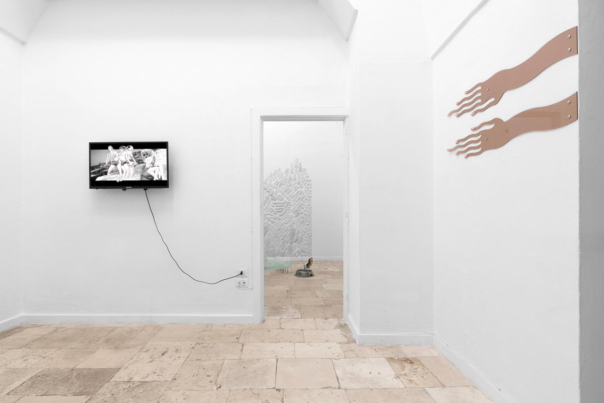 First I Have To Put My Face On installation view, 2018